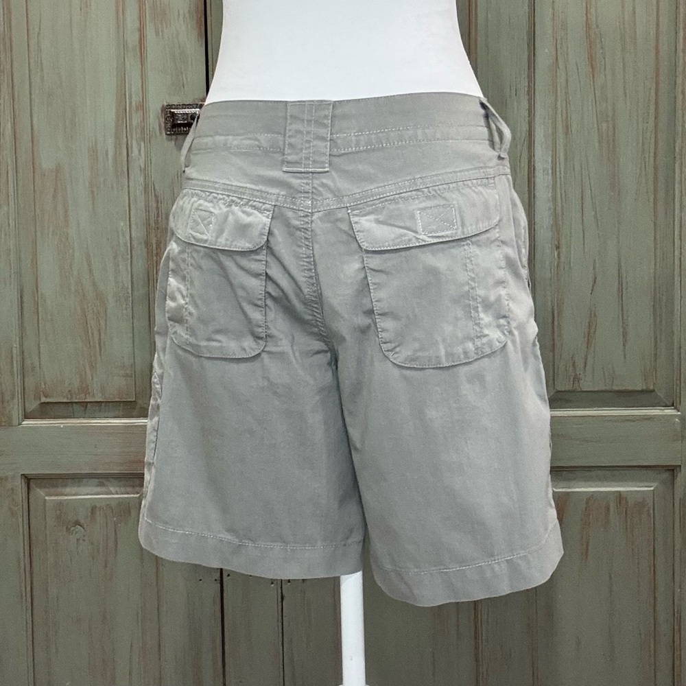Eddie Bauer Bermuda Shorts Gray 2 - Picture 2 of 12